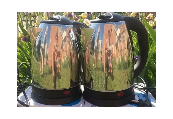 Знижка на електрочайники у металевому корпусі